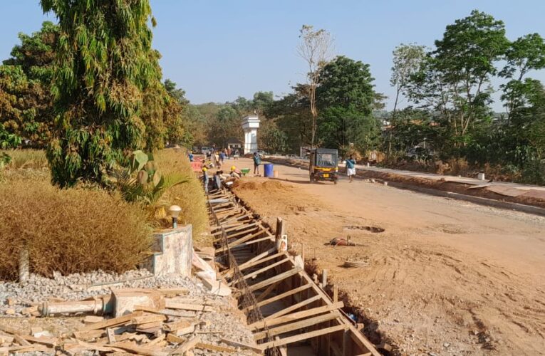 പൊടിശല്യംകൊണ്ട് പൊറുതിമുട്ടി പരിയാരത്തെ രോഗികള്‍