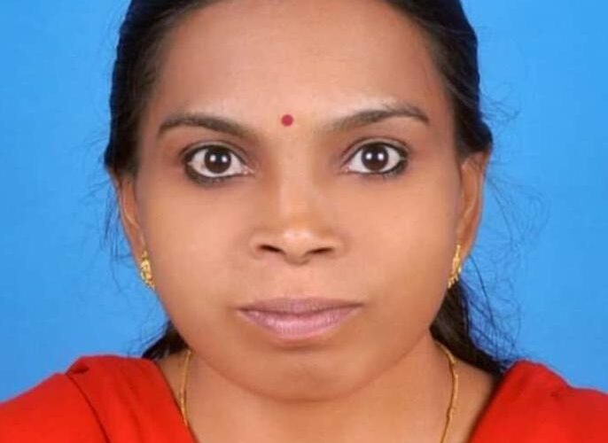 ലാസ്യ കോളേജിലെ ക്ലര്‍ക്ക് ഇ.പ്രീത(41) നിര്യാതയായി.