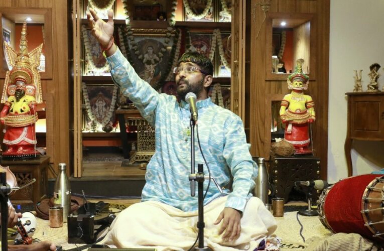 പെരുഞ്ചെല്ലൂരില്‍ അത്യപൂര്‍വ സംഗീത വിരുന്നു സമര്‍പ്പിച്ച് അഭിഷേക് രഘുറാം