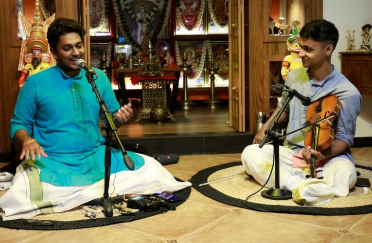 ആനന്ദസമര്‍പ്പണം പത്താം അധ്യായത്തില്‍ ചെന്നൈ സുനില്‍ ഗാര്‍ഗ്യന്‍.