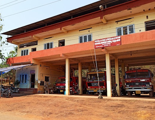 കിണറില്‍ ചാടിയ വയോധികനെ അഗ്നിരക്ഷാസേന രക്ഷപ്പെടുത്തി.