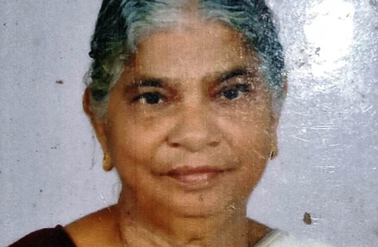 പാറക്കണ്ടത്തിലെ ഈച്ച മാധവി (85) നിര്യാതയായി.