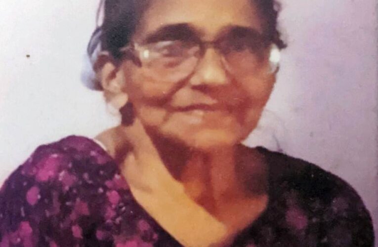 രാജരാജേശ്വര ക്ഷേത്രത്തിന് സമീപം വൃന്ദാവന്‍ സ്ട്രീറ്റില്‍ താമസിക്കുന്ന ചാലില്‍ രജനി (70 ) നിര്യാതയായി.