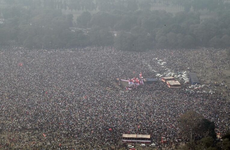 ഡി.വൈ.എഫ്.ഐയുടെ പടുകൂറ്റന്‍ റാലിക്ക് സാക്ഷ്യം വഹിച്ച് കൊല്‍ക്കത്ത- ഇത് വെറും ട്രെയിലറെന്ന് മുഹമ്മദ്‌സലീം.