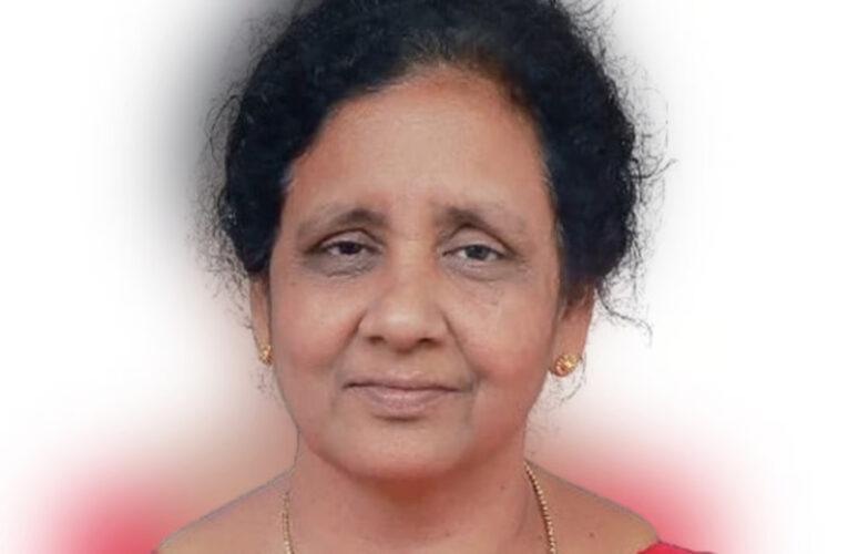 ഇടുക്കി എംപി ഡീന്‍ കുര്യാക്കോസിന്റെ അമ്മ റോസമ്മ കുര്യാക്കോസ് (68) അന്തരിച്ചു.