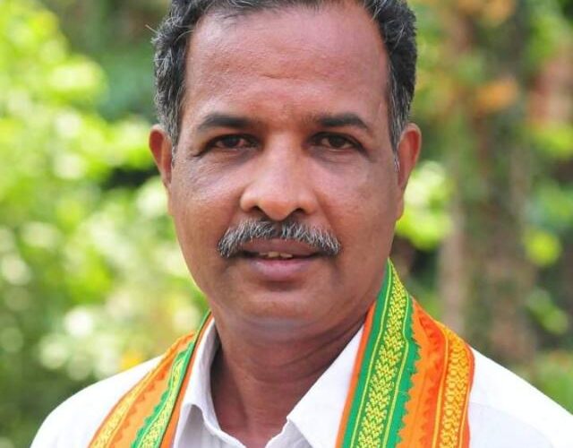 ക്ഷേത്രഭരണനിയമം ലംഘിച്ച സര്‍ക്കാര്‍ നോമിനികളെ അയോഗ്യരാക്കാന്‍ നിയമ നടപടി സ്വീകരിക്കും