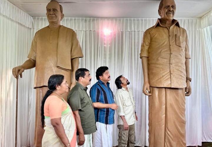 ബാലകൃഷ്ണപിള്ളയും മന്നത്ത് പത്മനാഭനും ഒ.കെ.-കൈകൊടുത്ത് ഗണേഷ്‌കുമാര്‍.