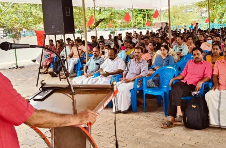 കണ്ണൂര്‍ ഗവ.മെഡിക്കല്‍ കോളേജ് ജീവനക്കാരുടെ രാപ്പകല്‍ സമരം സമാപിച്ചു.