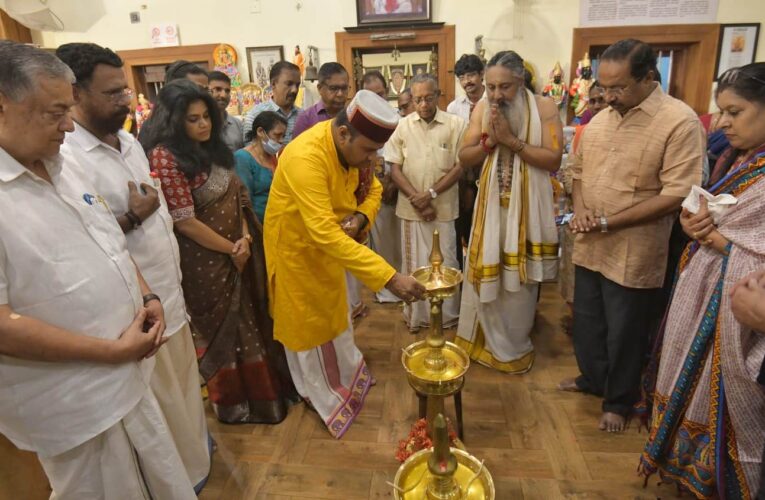 നവരാത്രി മാഹാത്മ്യം വിളിച്ചോതി പെരുഞ്ചെല്ലൂരില്‍ രണ്ടാം ബൊമ്മക്കൊലു ഉത്സവത്തിന് തുടക്കമായി.