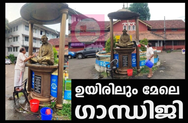 പത്തൊന്‍പതാമത്തെ വര്‍ഷവും പതിവു തെറ്റിക്കാതെ നാരായണന്‍കുട്ടിഎത്തി.