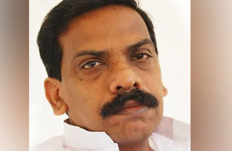 പ്രശസ്ത സാഹിത്യനിരൂപകന്‍ ബാലചന്ദ്രന്‍ വടക്കേടത്ത്(69)നിര്യാതനായി.