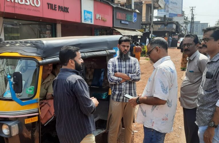 ചിറവക്കിലെ ഓട്ടോപാര്‍ക്കിംഗ്: വ്യാപാരി നേതാക്കള്‍ സ്ഥലത്തെത്തി.