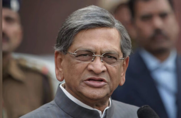 മുന്‍ വിദേശകാര്യമന്ത്രിയും കര്‍ണാടക മുന്‍ മുഖ്യമന്ത്രിയുമായിരുന്ന എസ് എം കൃഷ്ണ (92) അന്തരിച്ചു