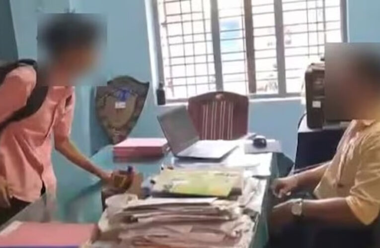 അധ്യാപകര്‍ക്ക് നേരെ കൊലവിളി നടത്തിയ പ്ലസ് വണ്‍ വിദ്യാര്‍ഥിയെ സ്‌കൂളില്‍ നിന്ന് സസ്‌പെന്‍ഡ് ചെയ്തു.