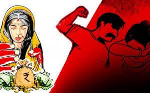 കൂടുതല്‍ സ്വര്‍ണ്ണവും പണവും ആവശ്യപ്പെട്ട് ഭര്‍ത്താവും സഹോദരങ്ങളും പീഡിപ്പിച്ചതായ പരാതിയില്‍ കേസെടുത്തു.