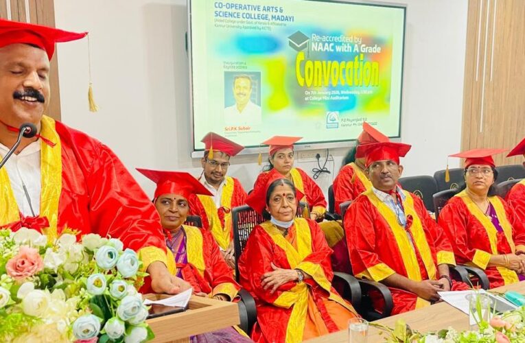 മാടായി കോളേജില്‍ ബിരുദദാന ചടങ്ങ് തളിപ്പറമ്പ് നഗരസഭ ചെയര്‍മാന്‍ പി.കെ.സുബൈര്‍ ഉദ്ഘാടനം ചെയ്തു.