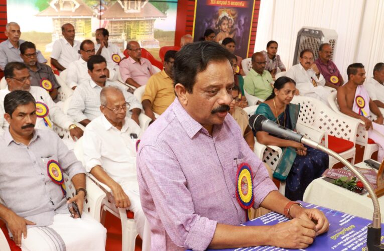 മുച്ചിലോട്ട് പെരുങ്കളിയാട്ടങ്ങള്‍ ലോകാല്‍ഭുതം: ടി.ഐ. മധുസൂതനന്‍ എം.എല്‍.എ