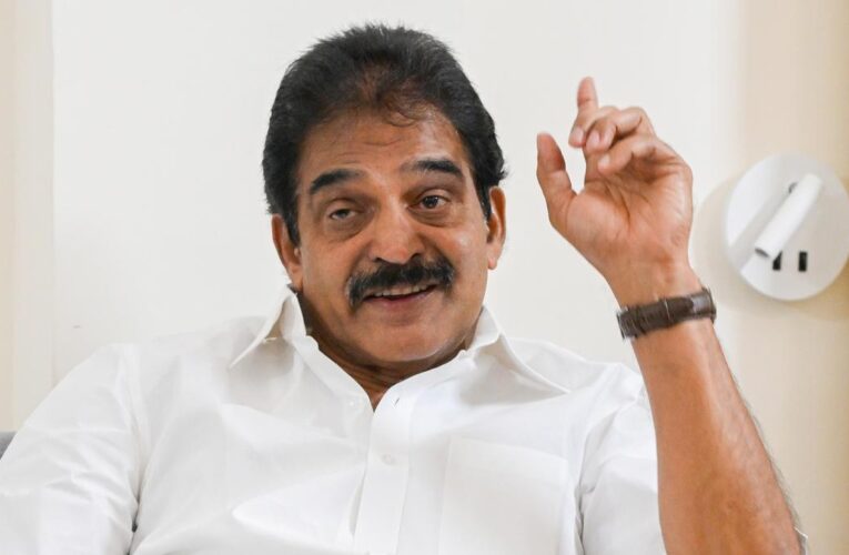 മുഖ്യമന്ത്രി പദ ചര്‍ച്ചയില്‍ നിന്നും കെ.സി.തല്‍ക്കാലം ഔട്ട്-പി.എ.സി ചെയര്‍മാനായി പുനര്‍നിയമനം.