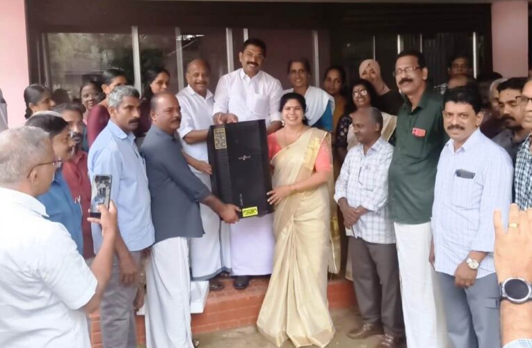 തളിപ്പറമ്പ് ബ്ലോക്ക് പഞ്ചായത്ത് 16 ഗ്രന്ഥാലയങ്ങള്‍ക്ക് സൗണ്ട്‌സിസ്റ്റം വിതരണം ചെയ്തു.